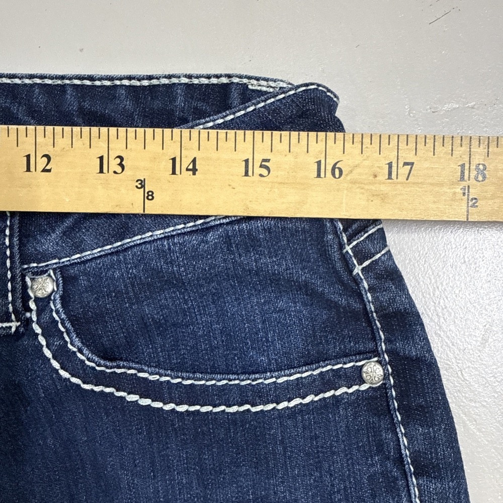 Love Indigo Premium Womens Shorts Rhinestone  Size 12 - Picture 5 of 7